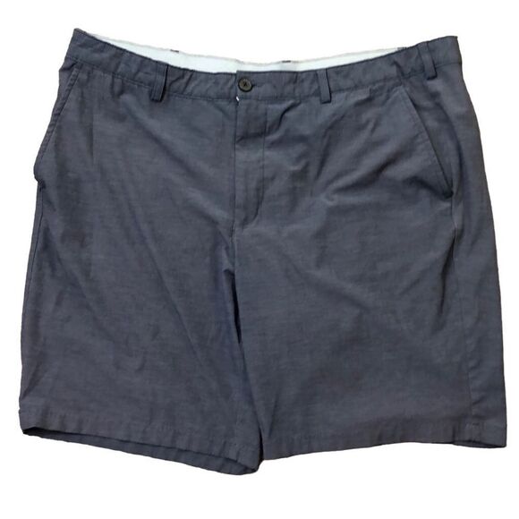Men’s Izod gray lightweight quick dry golf shorts. Size 42 - Picture 1 of 6